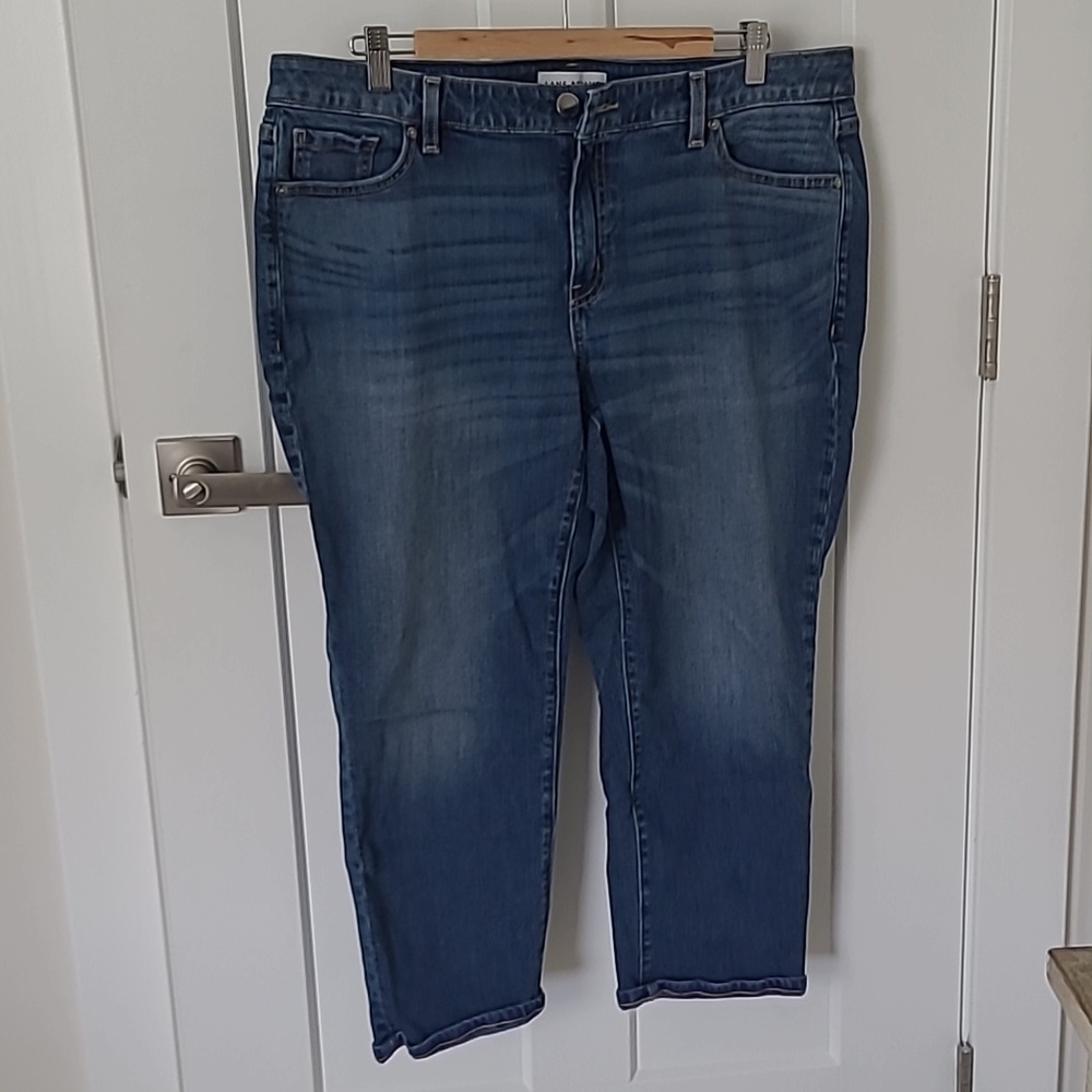 Lane Bryant Flex Magic Waistband Mid-Rise Girlfriend Crop Jeans